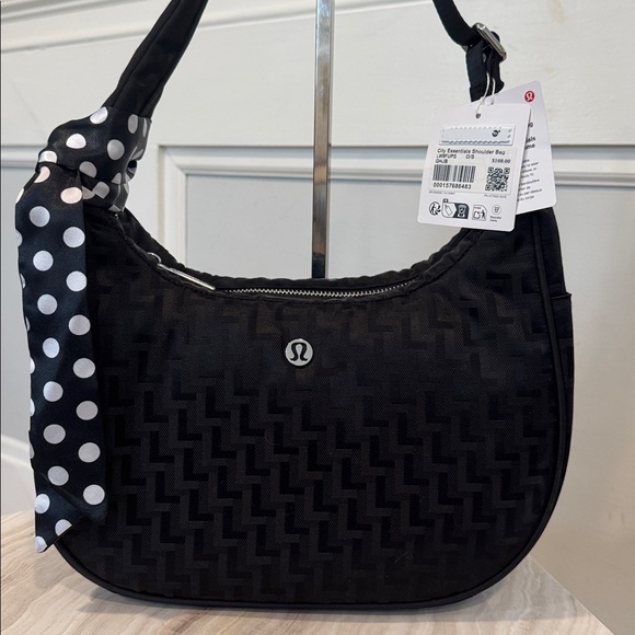 lululemon athletica City Essentials L Monogram Jacquard Black Shoulder Bag - Picture 4 of 17